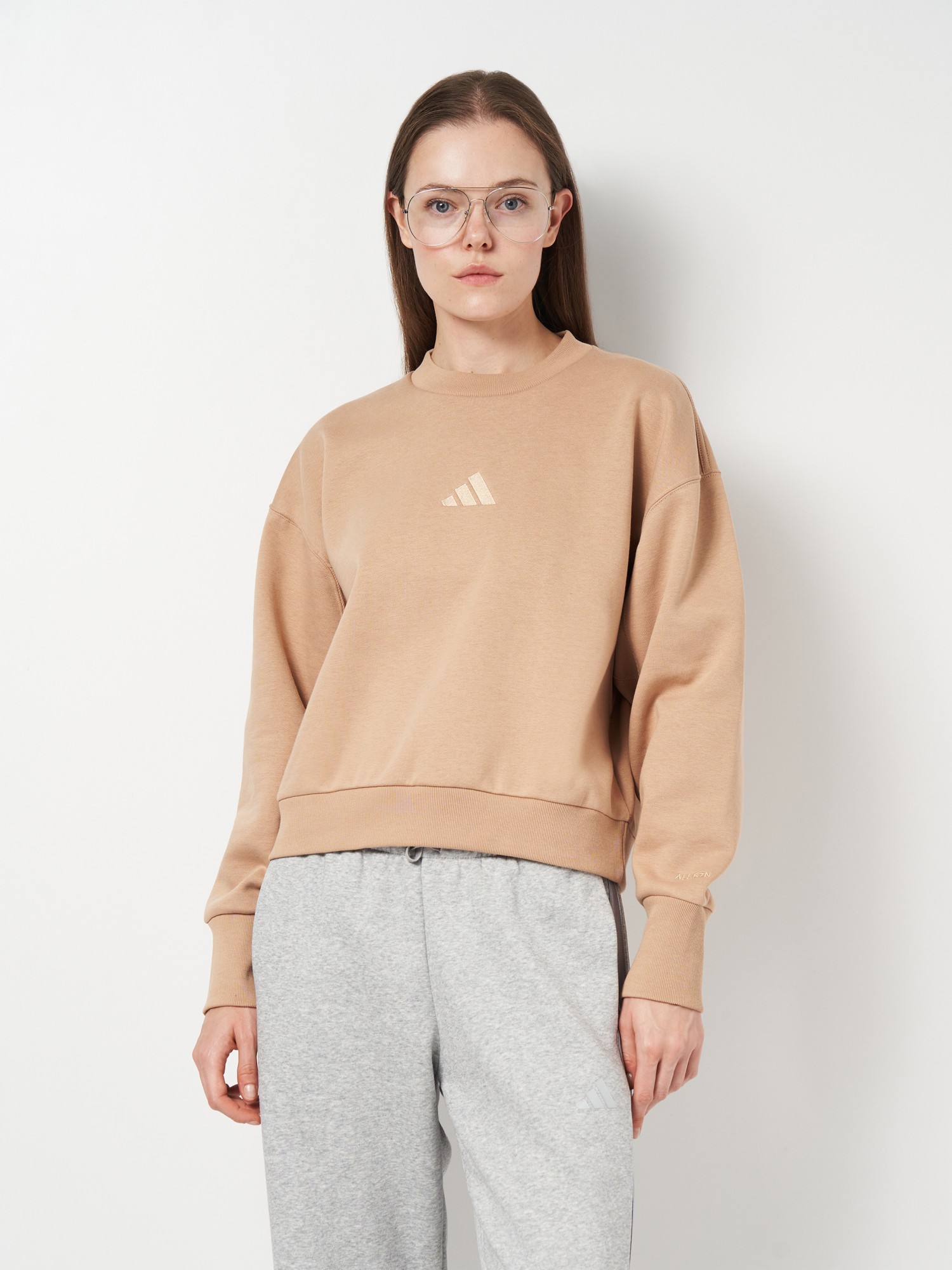 Толстовка женская Adidas W ALL SZN SWT бежевая JV7256 изображение 2