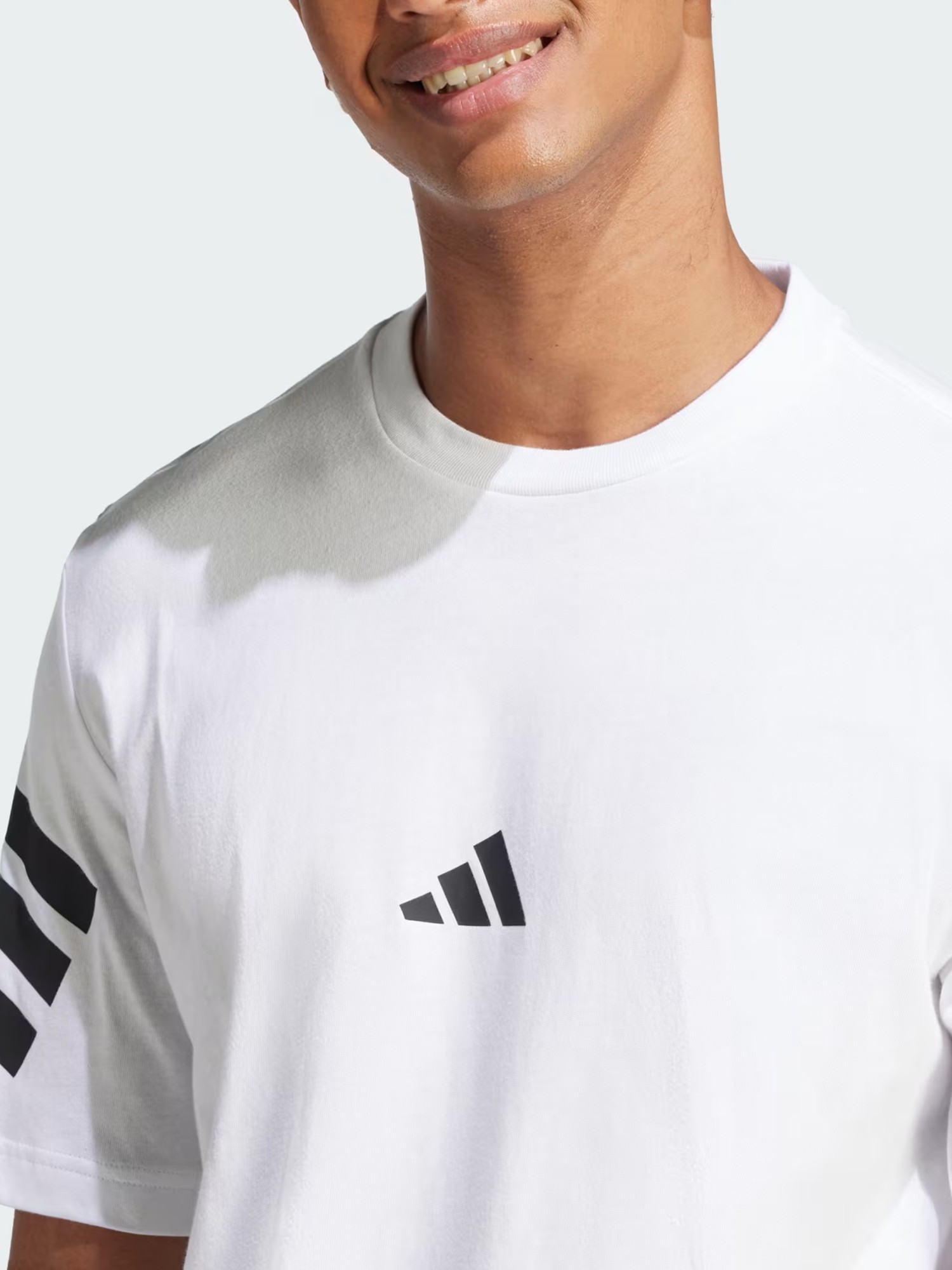 Футболка мужская Adidas M FI 3S REG T белая JD4880 изображение 6