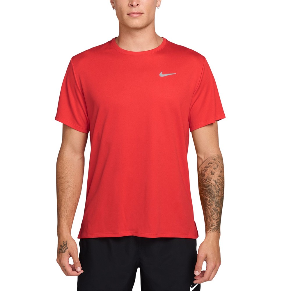 Футболка мужская Nike M NK DF UV MILER SS красная DV9315-696