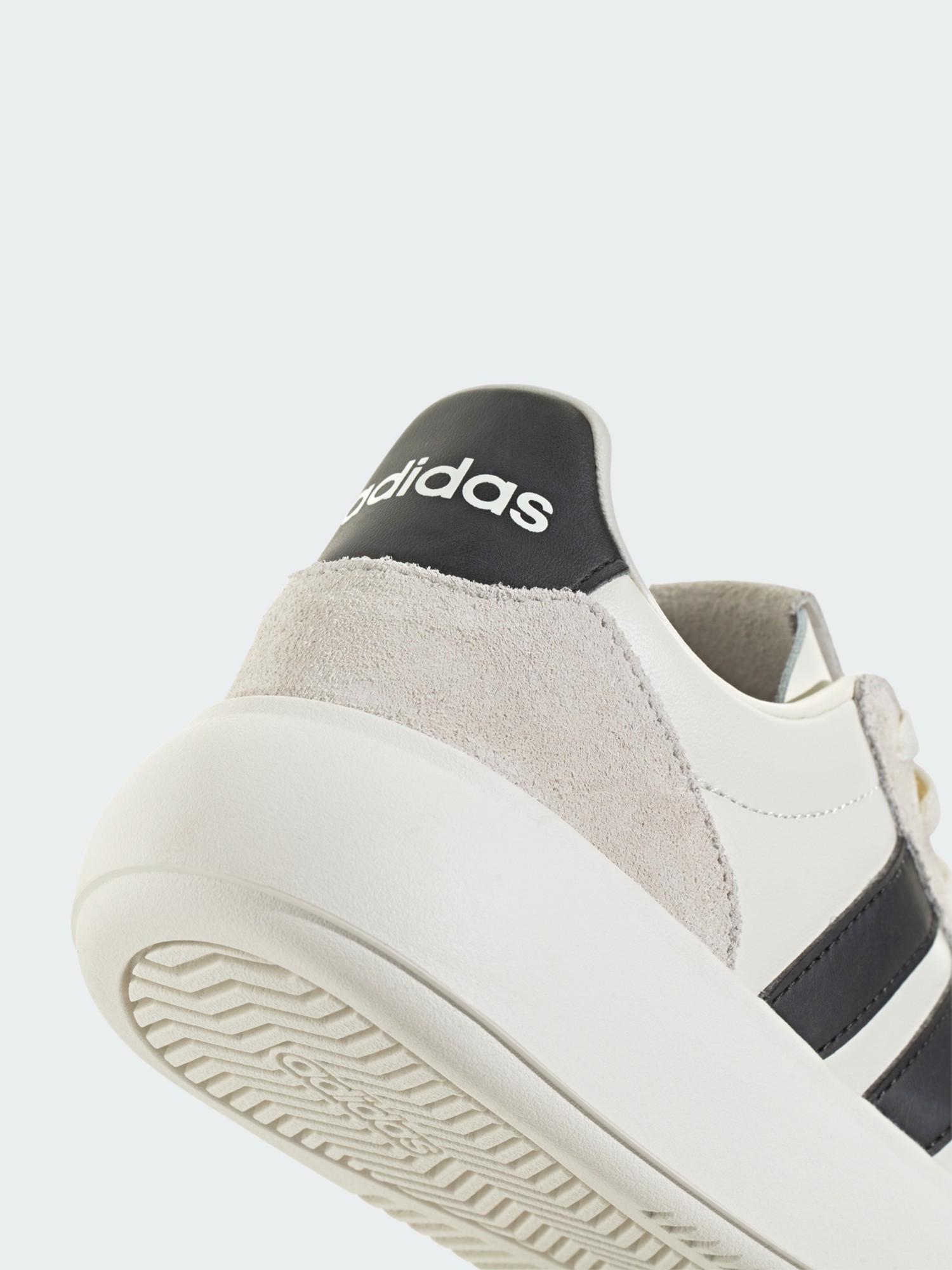 Кроссовки женские Adidas BARREDA DECODE LUX белые JR3531 изображение 5