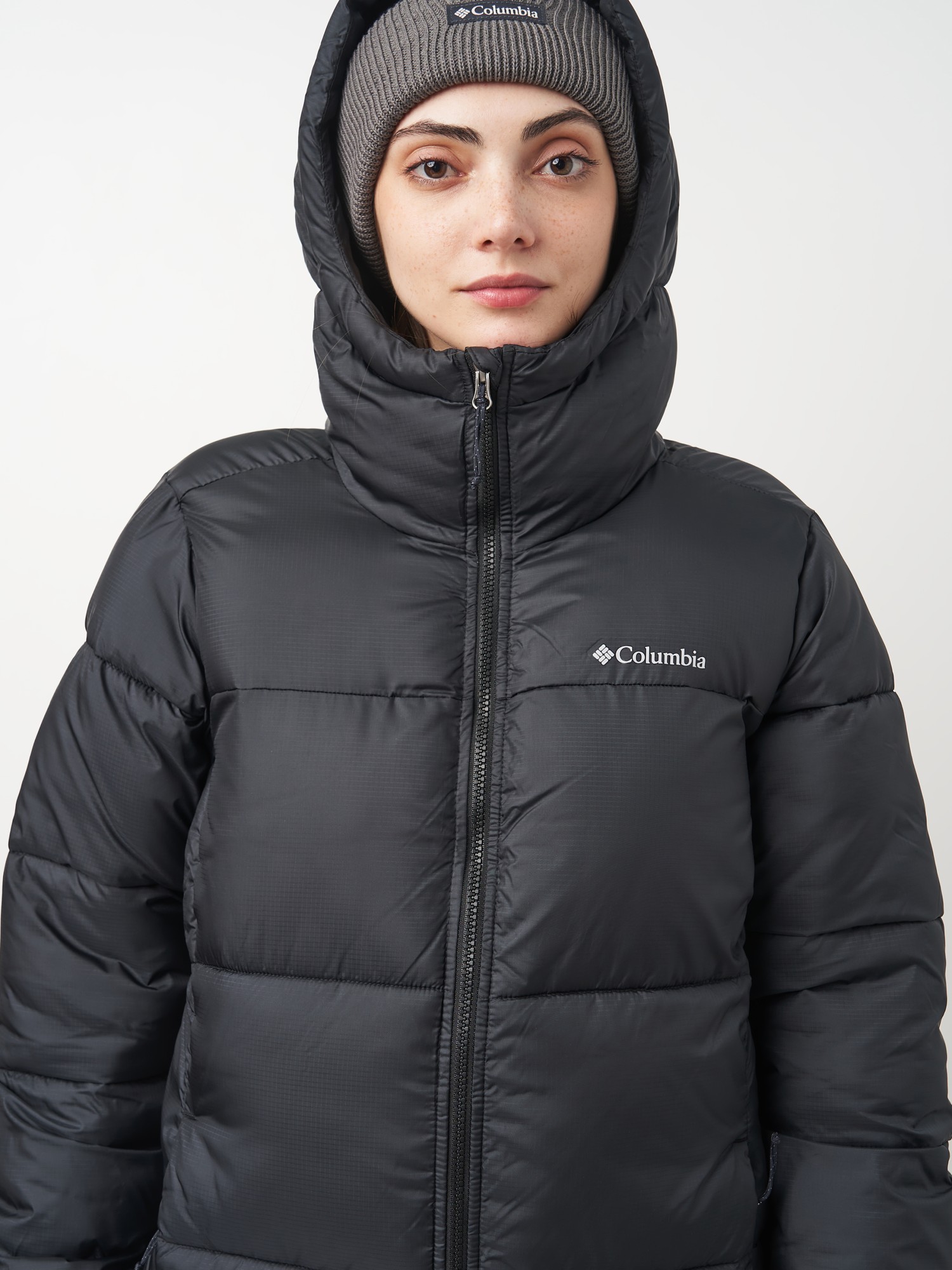 Куртка женская Columbia Puffect™ II Mid Hooded Jacket черная  2088471-010 изображение 5