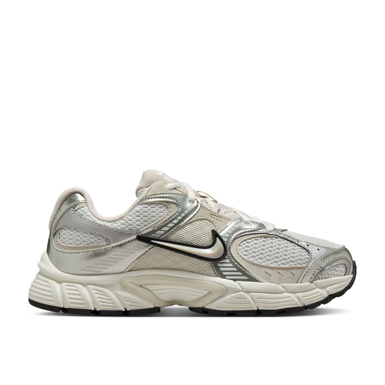 Кроссовки женские Nike W V5 RNR кремовые HQ7901-104 изображение 1