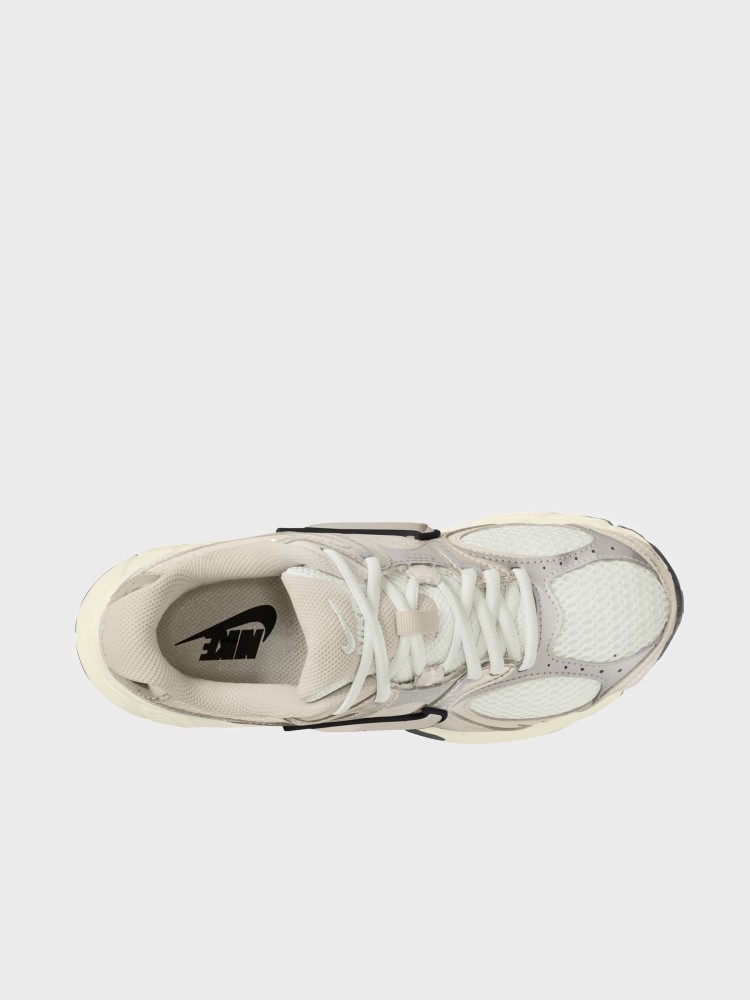 Кроссовки женские Nike W V5 RNR кремовые HQ7901-104 изображение 6