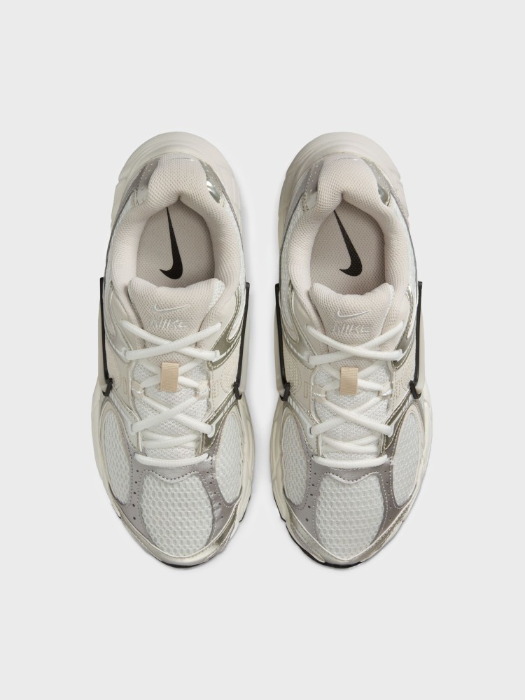 Кроссовки женские Nike W V5 RNR кремовые HQ7901-104 изображение 8