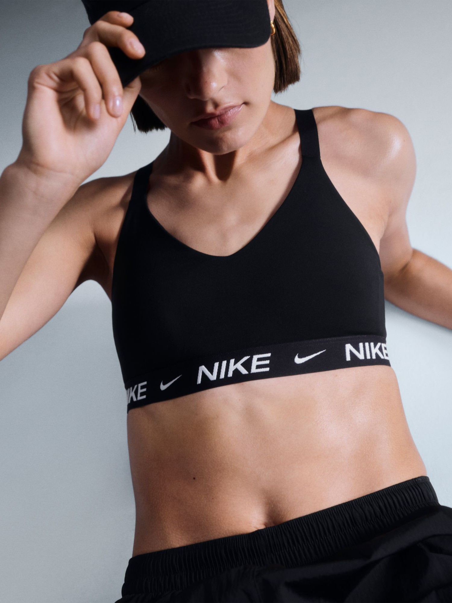 Бра женский Nike W NK DF INDY MED SPT BRA черный FD1065-011 изображение 2