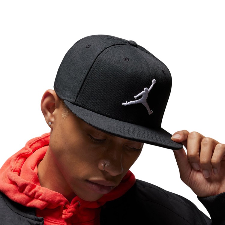 Бейсболка Nike U J PRO CAP S FB JUMPMAN черная FV5296-010 изображение 1