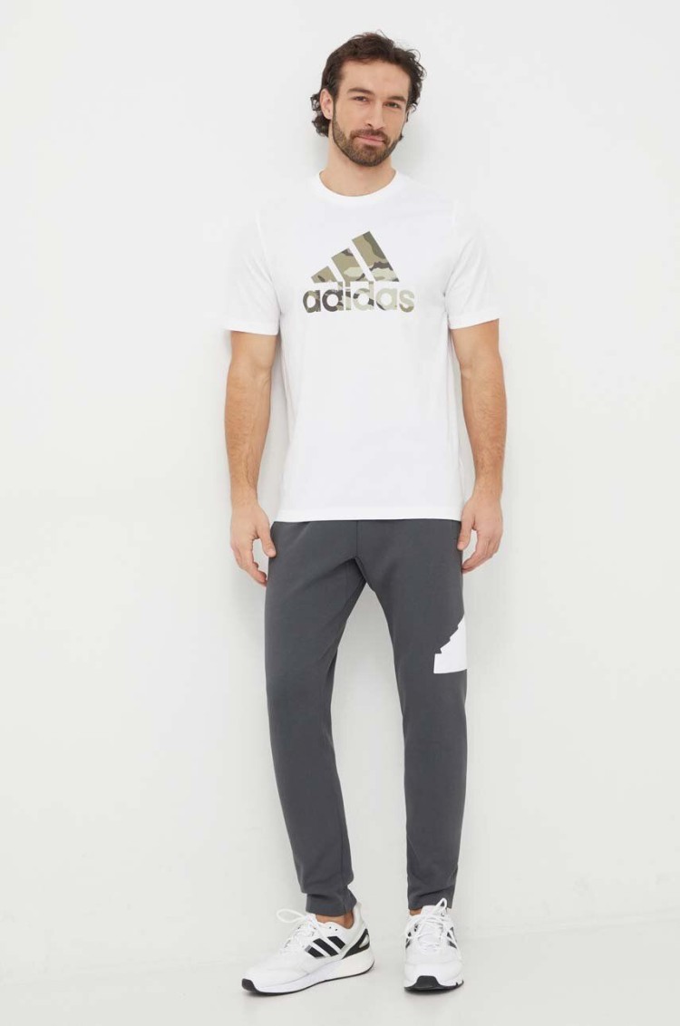 Футболка мужская Adidas M CAMO G T 1 белая IN6472 изображение 3