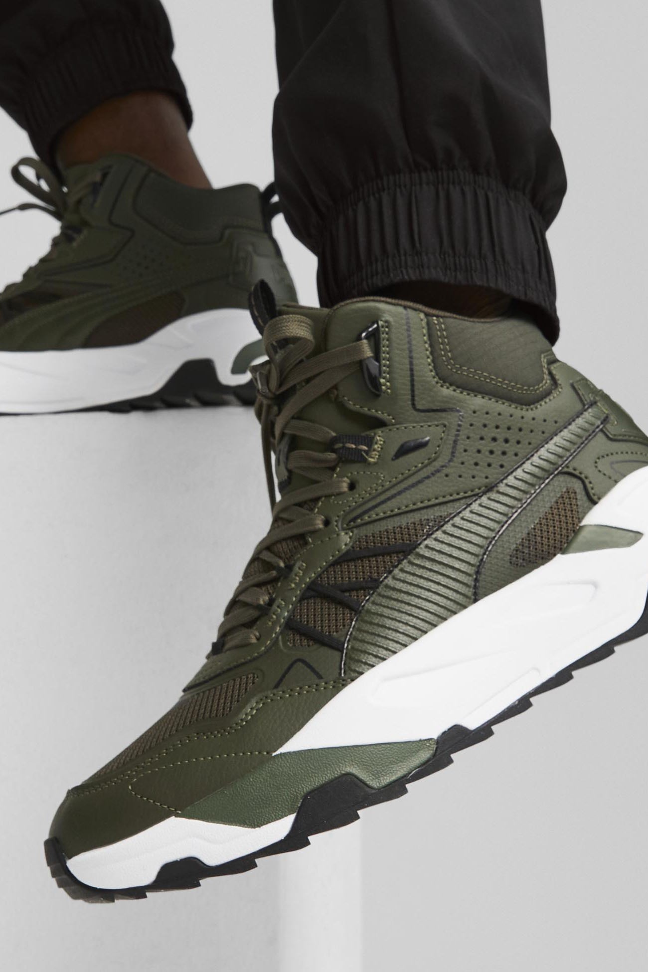 Ботинки мужские Puma Trinity Mid Hybrid черные 39232701 изображение 5
