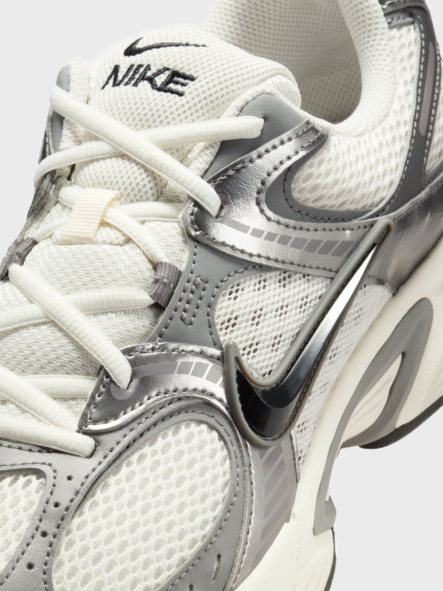 Кроссовки мужские Nike V5 RNR кремовые HJ5228-009 изображение 4