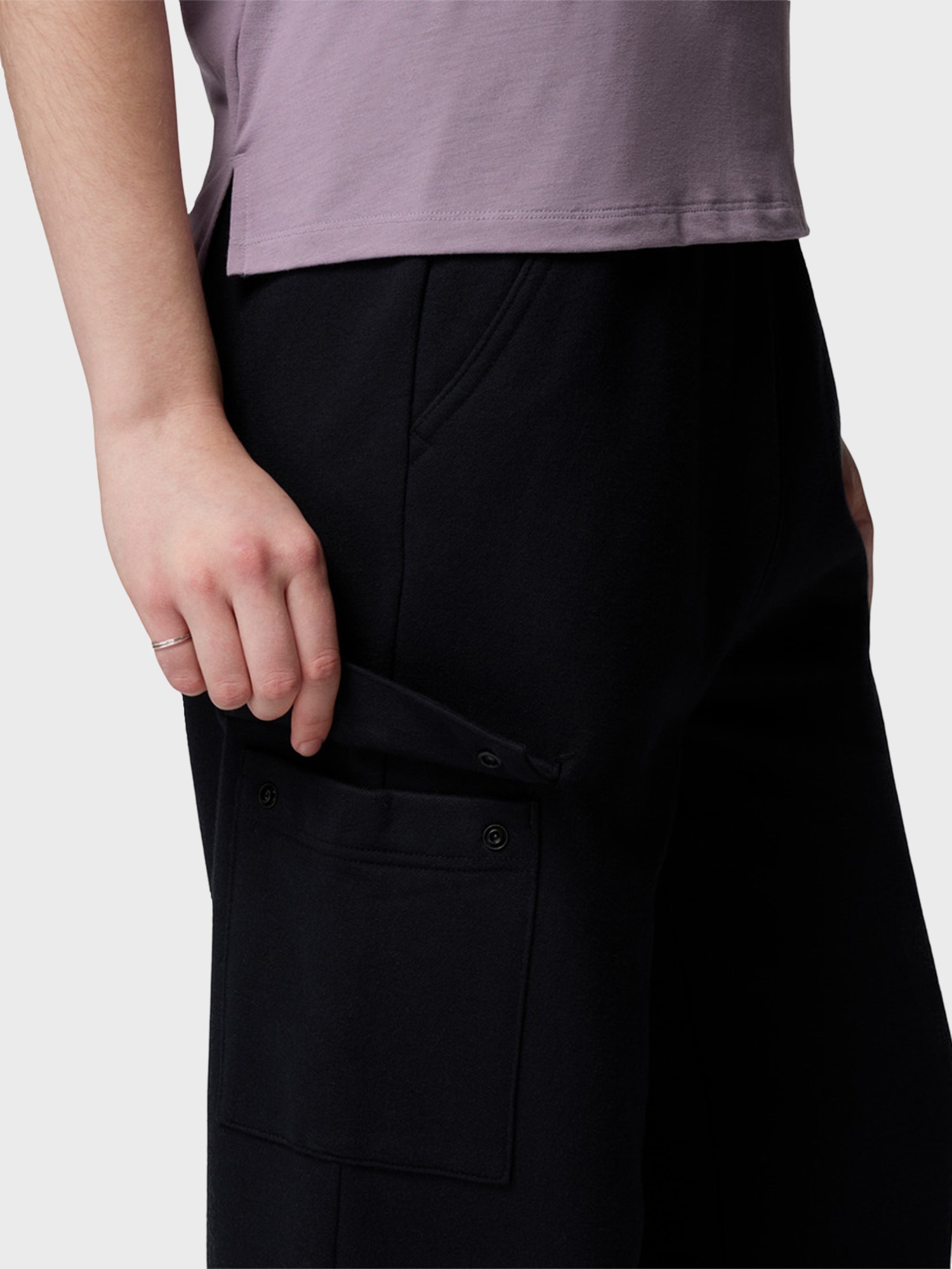 Брюки женские Columbia ALDERMORE™ FLEECE CARGO PANT черные 2135281-010 изображение 6