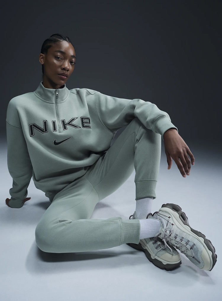 Толстовка женская Nike W NSW PHNX FLC OS LOGO QZ зеленая FV7679-370 изображение 2