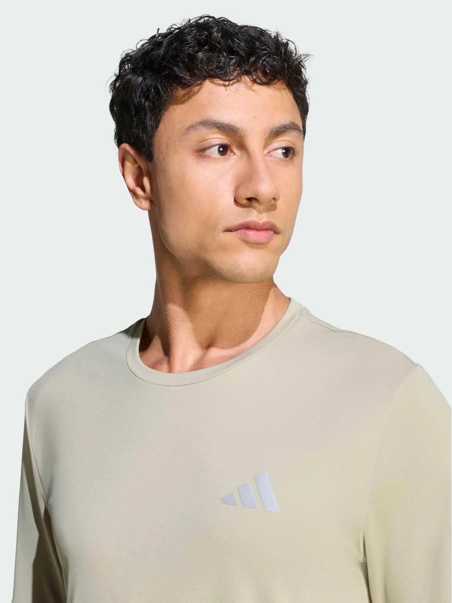 Футболка мужская Adidas Run Ess Tee M хаки KB5962 изображение 4