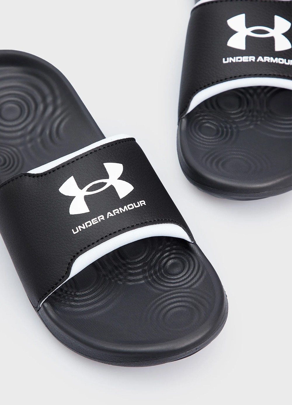 Пляжная обувь женская Under Armour UA W Ignite Select черная 3027222-001 изображение 3