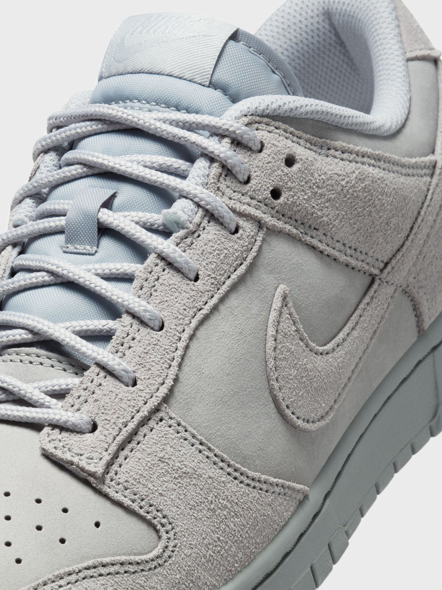 Кроссовки мужские Nike DUNK LOW RETRO SE серые IB6651-002 изображение 4