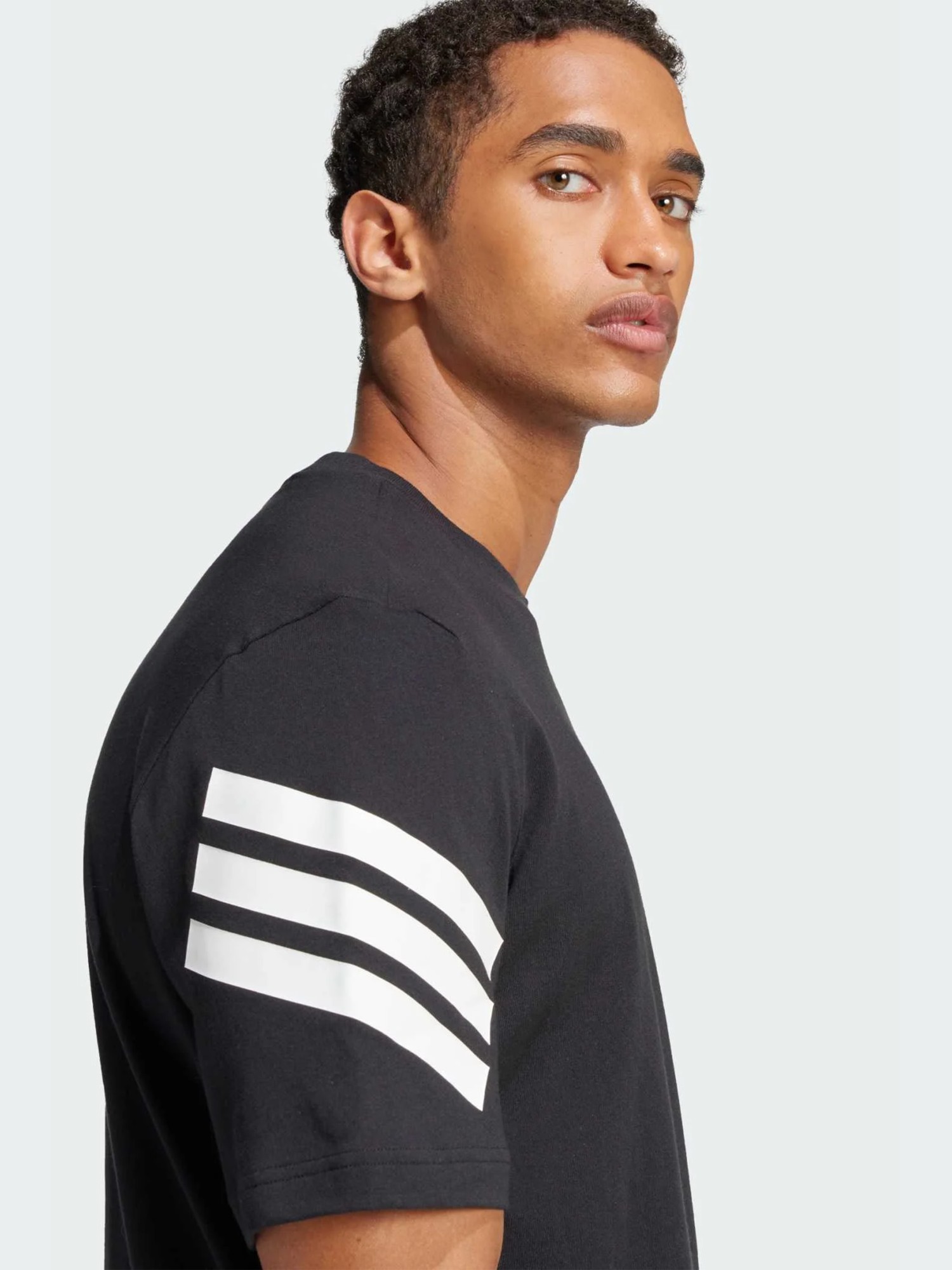 Футболка мужская Adidas M FI 3S REG T черная JD4877 изображение 6