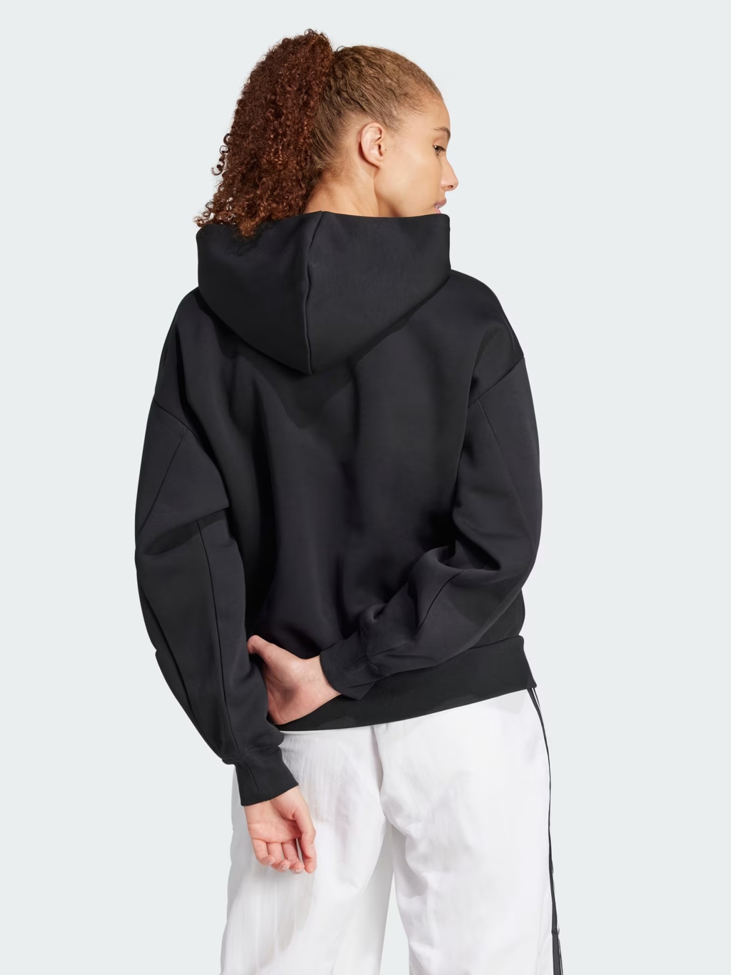 Толстовка женская Adidas W FI 3S OH HD черная JC5426 изображение 3