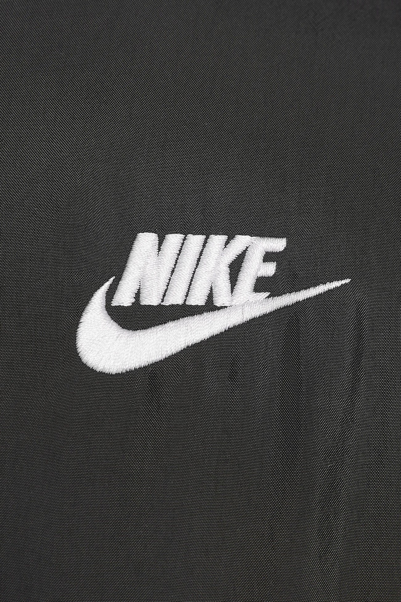 Куртка женская Nike W NSW TF THRMR CLSC PARKA черная FB7675-010 изображение 7