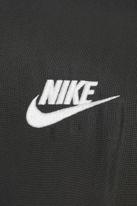Куртка женская Nike W NSW TF THRMR CLSC PARKA черная FB7675-010 изображение 7