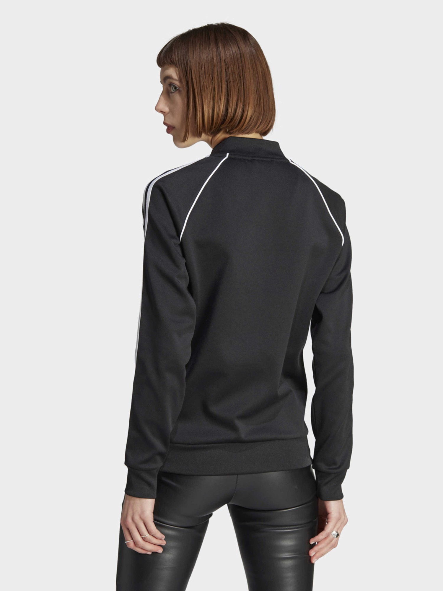 Толстовка женская Adidas SST CLASSIC TT черная IK4034 изображение 3