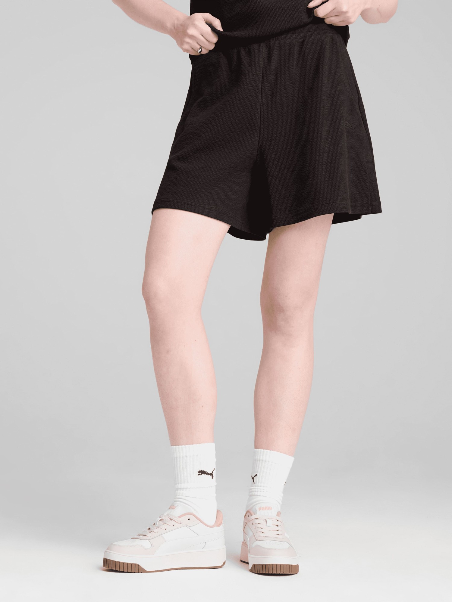 Шорты женские Puma HER High-Waist Shorts черные 68506201 изображение 2
