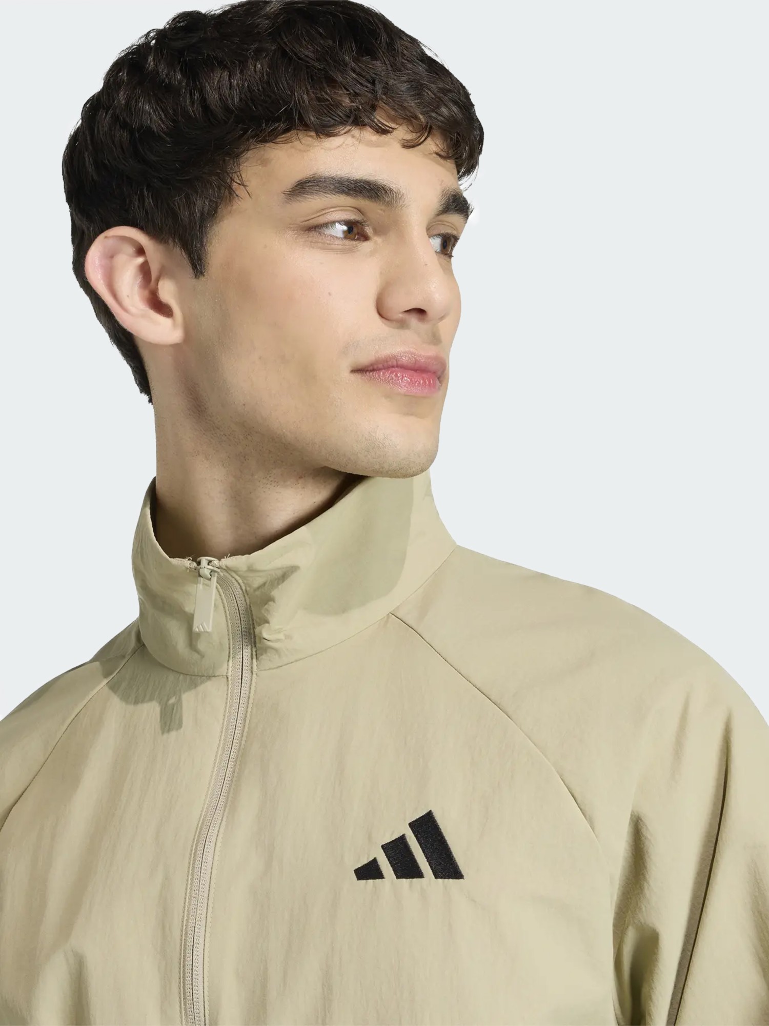 Ветровка мужская Adidas Essential Small Logo Windbreaker песочная KB6076 изображение 3