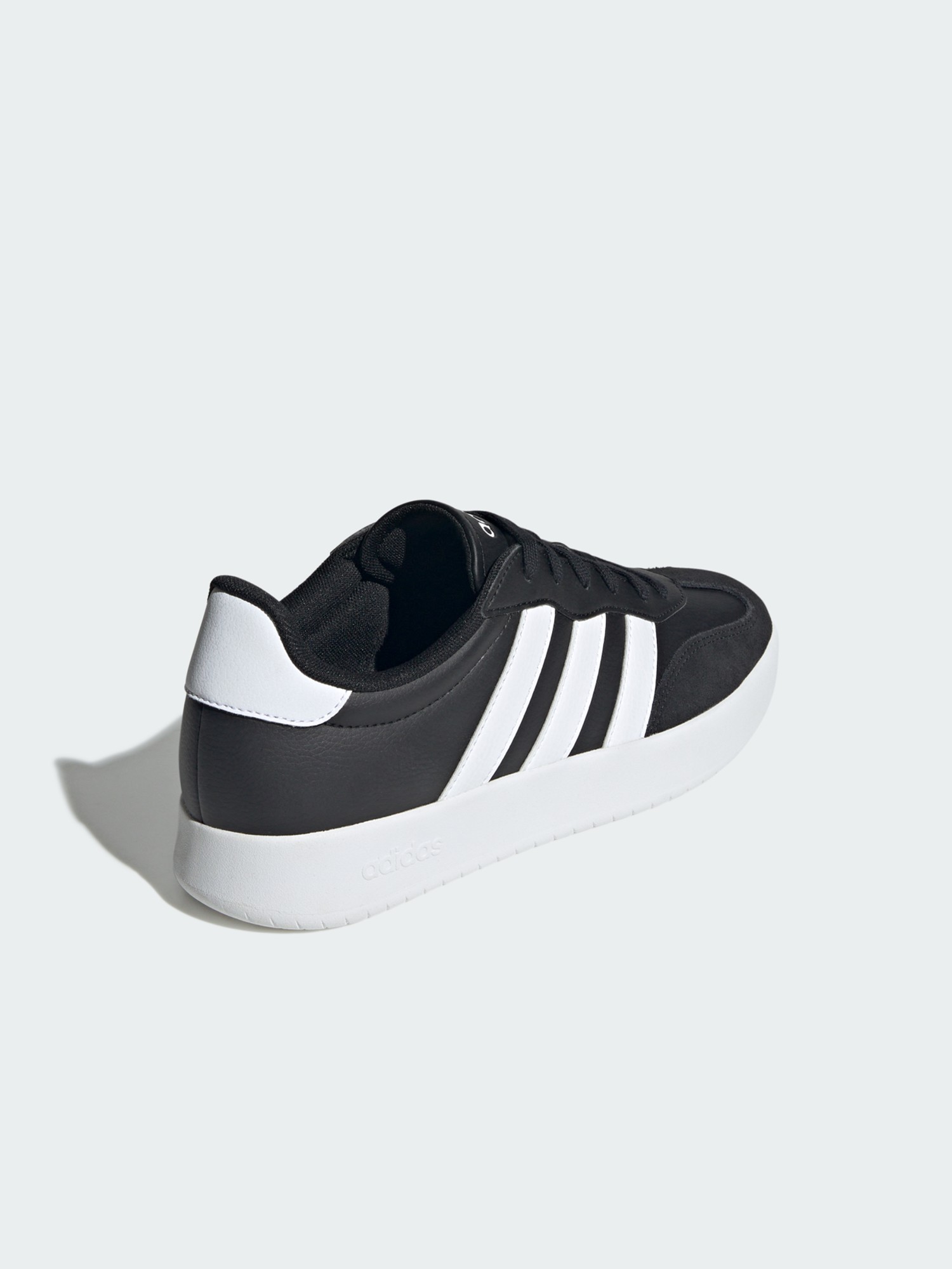 Кроссовки мужские Adidas BARREDA черные JI2307 изображение 5