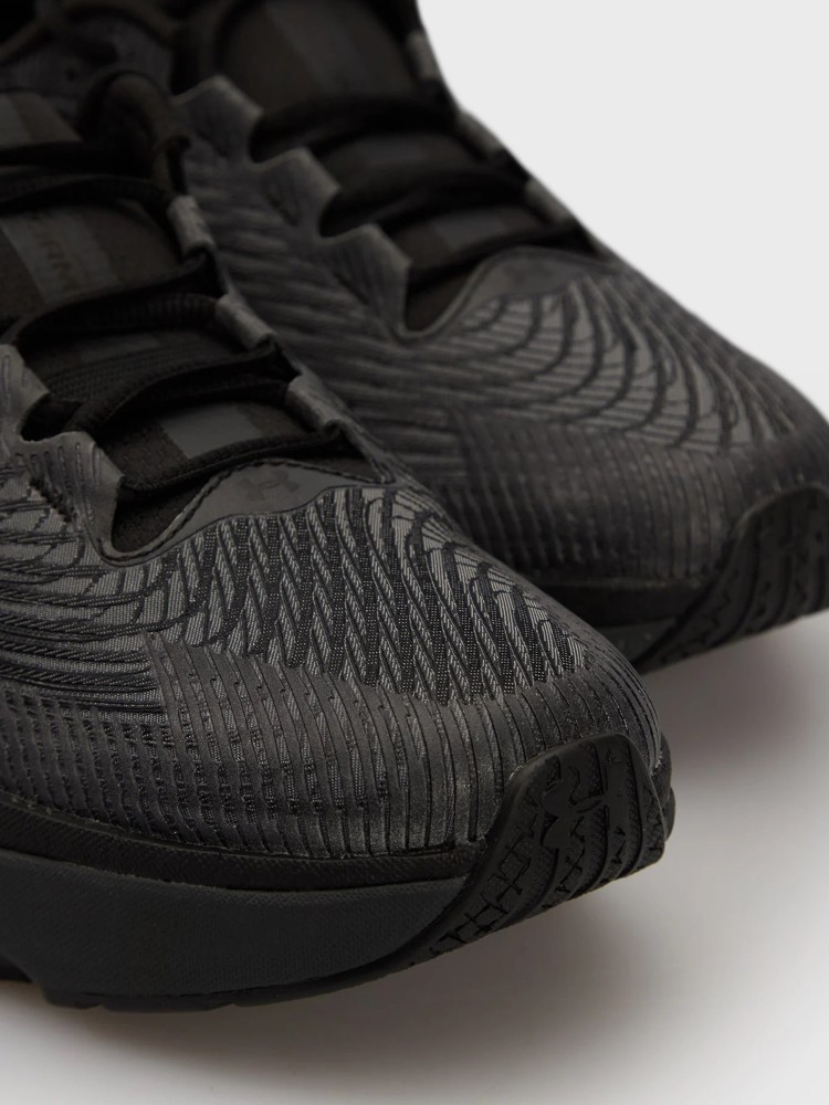 Кроссовки мужские Under Armour UA U Infinite Pro Storm черные 3027588-001 изображение 4