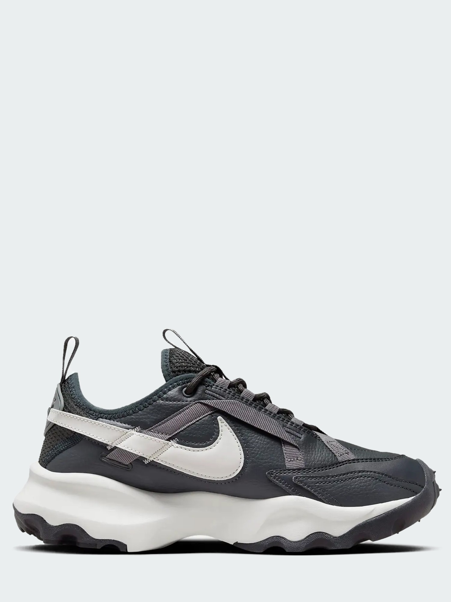 Кроссовки женские Nike W NIKE TC 7900 черные DD9682-001 изображение 2