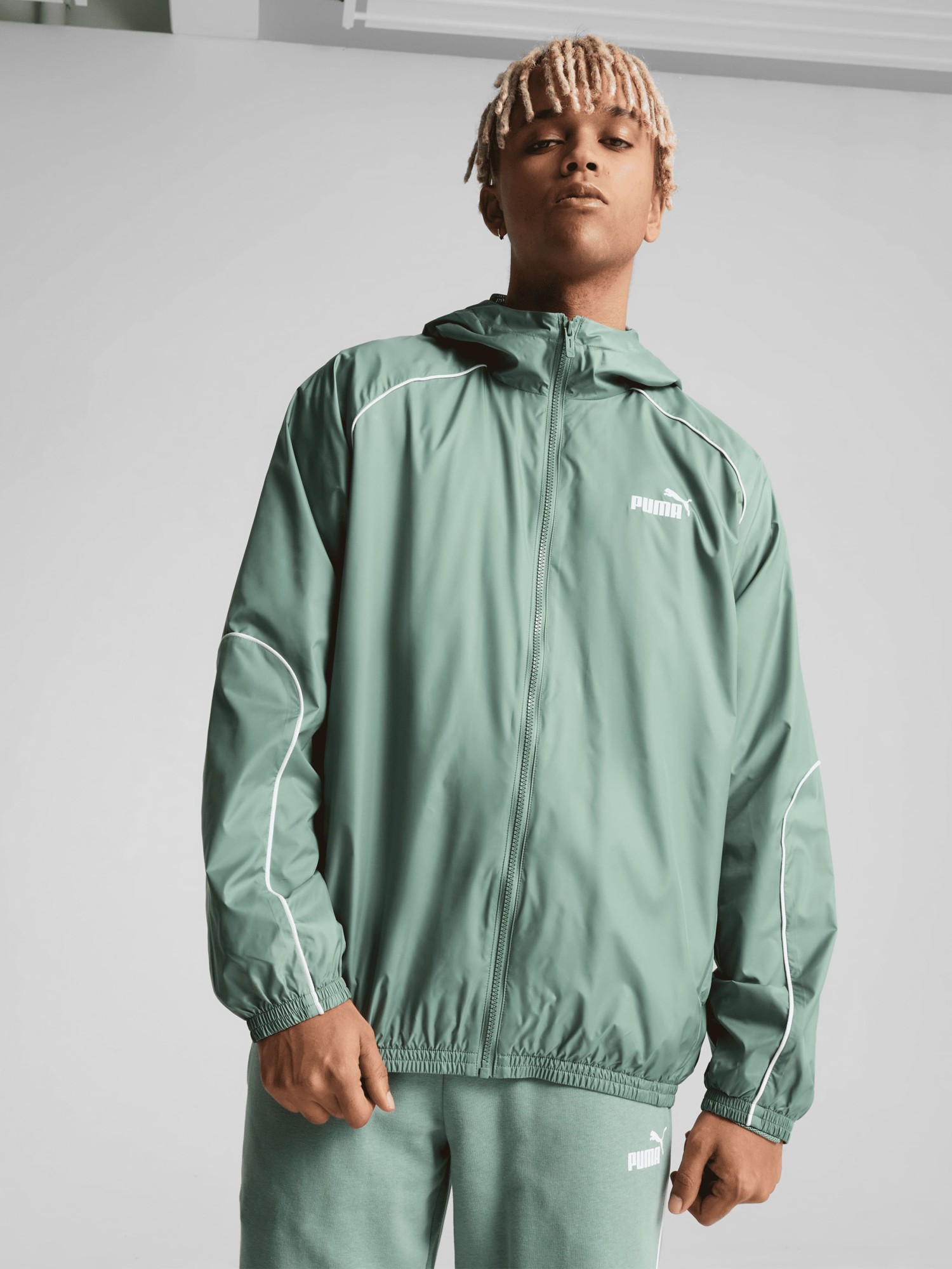 Ветровка мужская Puma PUMA SPORT Windbreaker зеленая 62990430 изображение 2