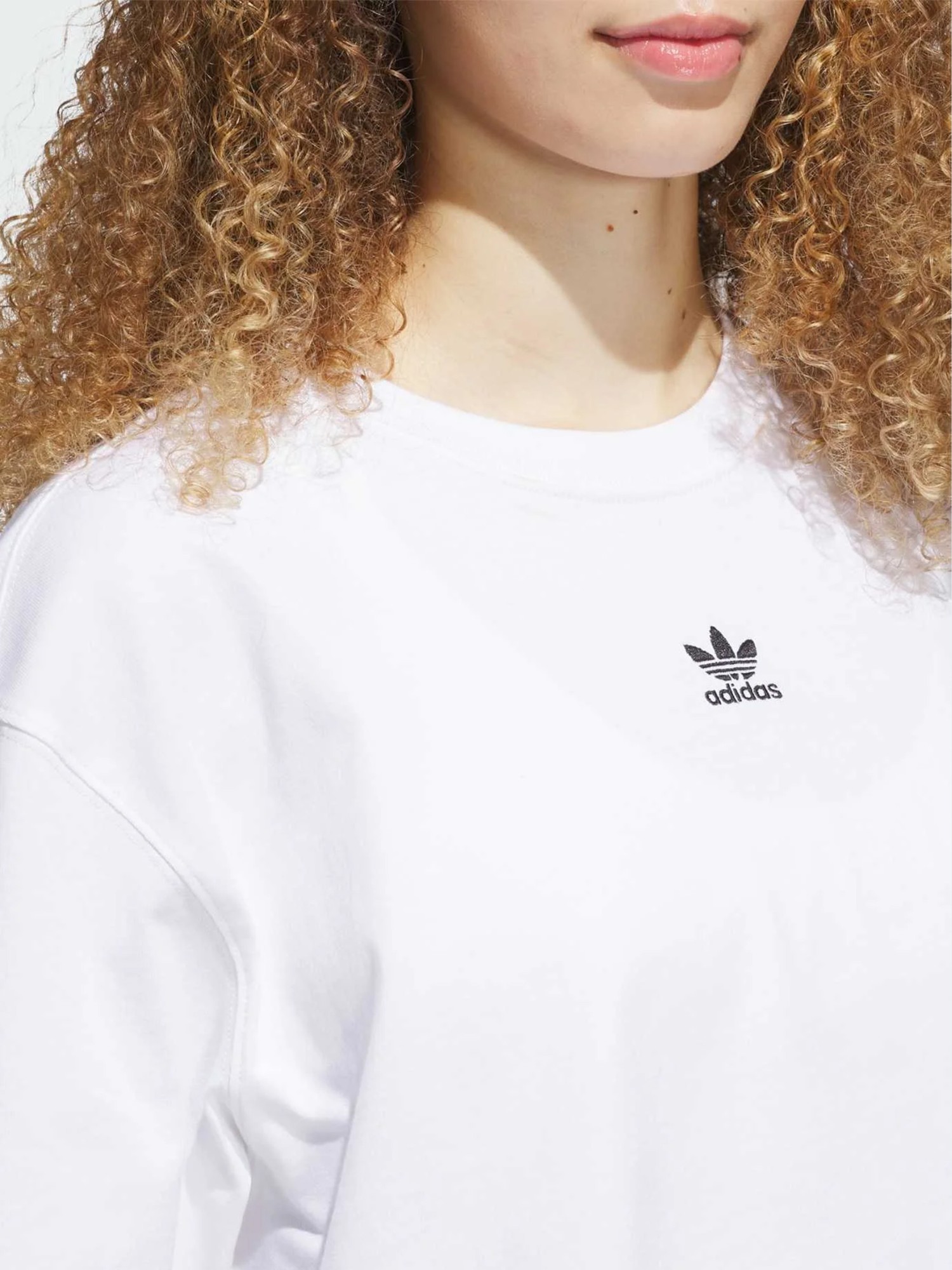 Футболка женская Adidas ESS CROP TEE белая JJ3385 изображение 4
